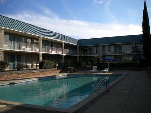 Bossier Inn And Suites Бошьер Сити Экстерьер фото